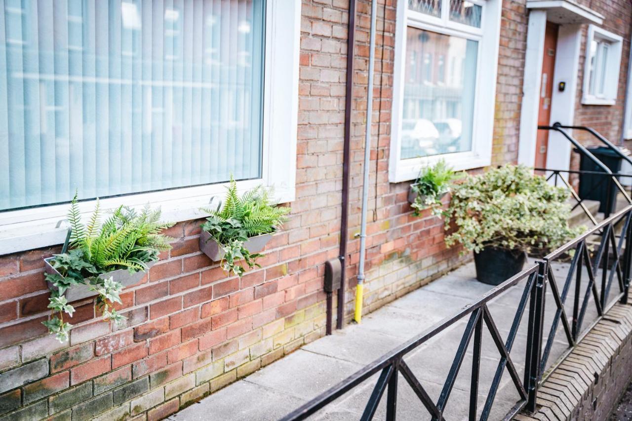 Aunt Mary'S Apartment Belfast Bagian luar foto