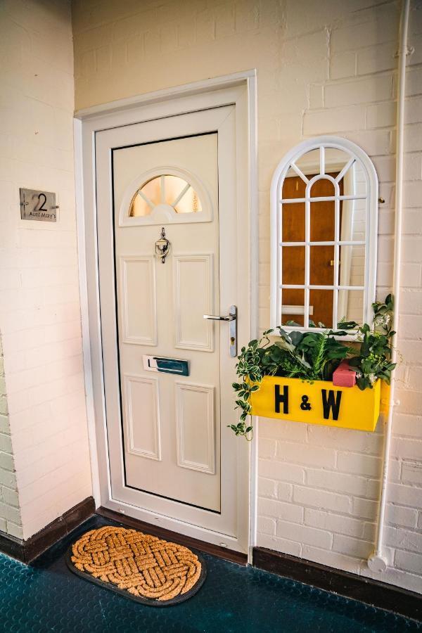 Aunt Mary'S Apartment Belfast Bagian luar foto